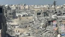 ظهور المقاتلين حيث انسحب الاحتلال في غزة يفاجيء المراقبين