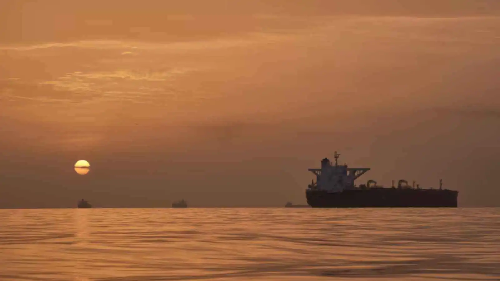 هرمز والنووي… فجوة تتسع بين واشنطن وطهران