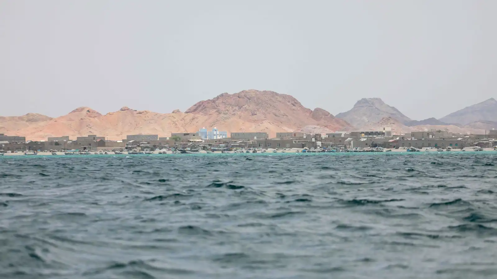 هجوم غامض يعيد التوتر إلى جنوب اليمن