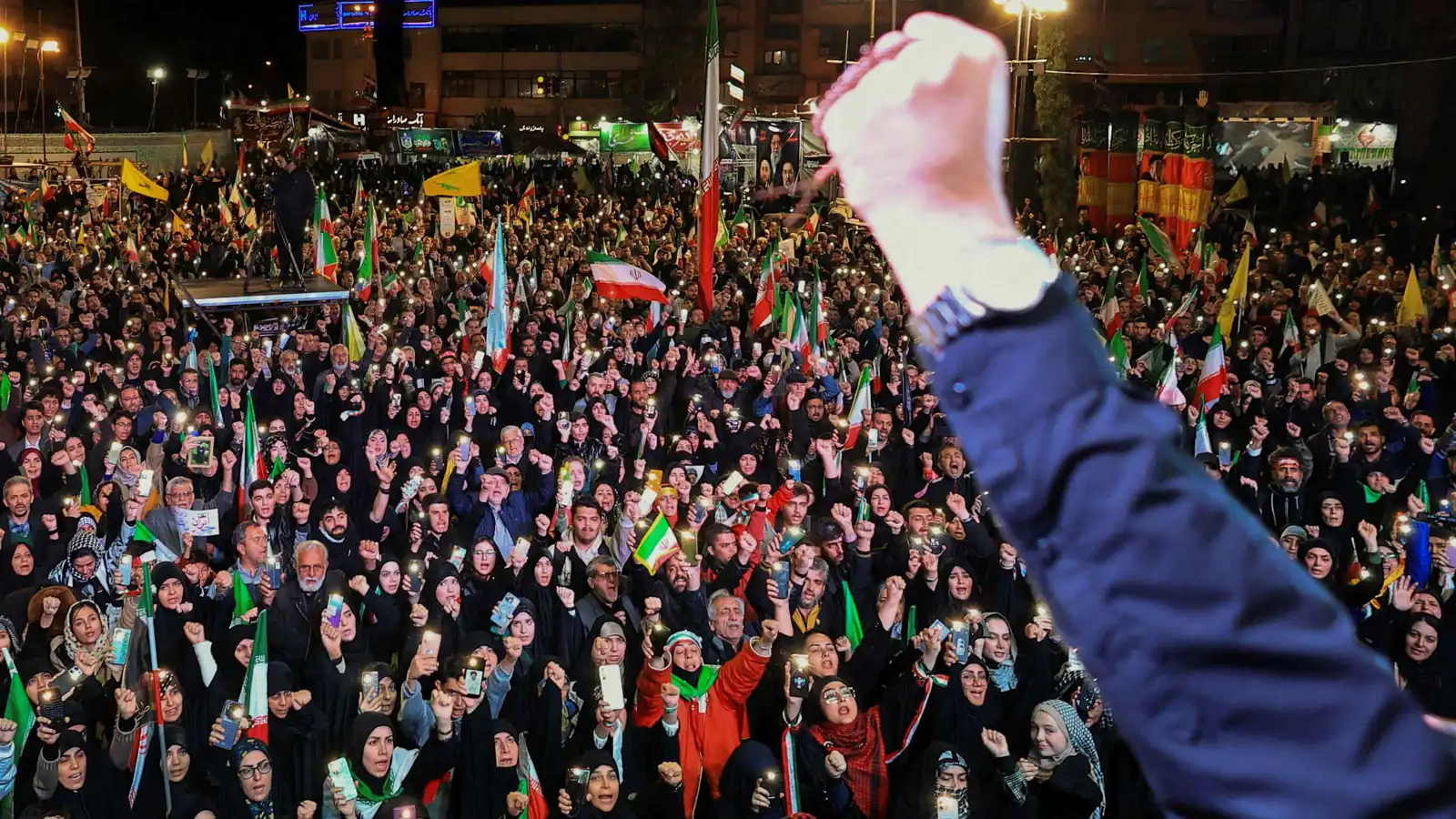 بعد تحرك ترامب… إيران تتوعد بالرد