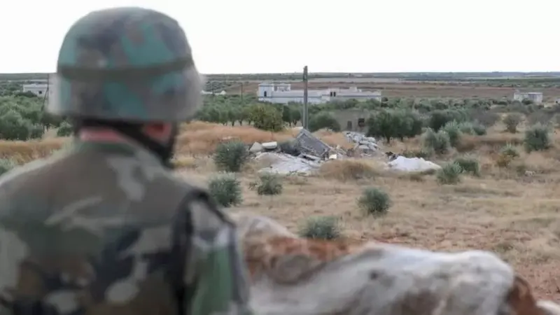 استهداف حافلة للجيش السوري غرب الحسكة 