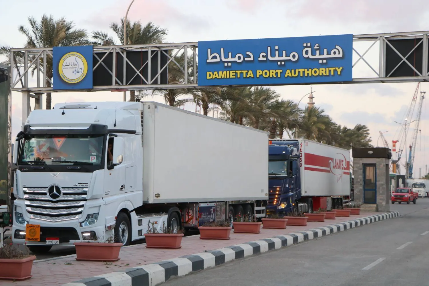 اضطراب هرمز يعزز دور الموانئ المصرية