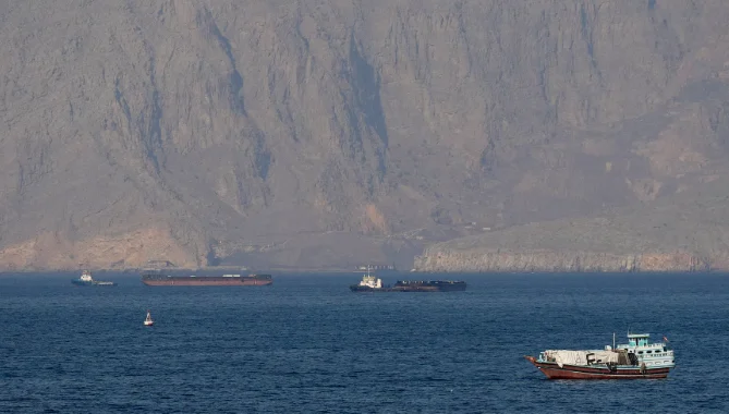 اتفاق واشنطن طهران.. تفاصيل جديدة حول مضيق هرمز