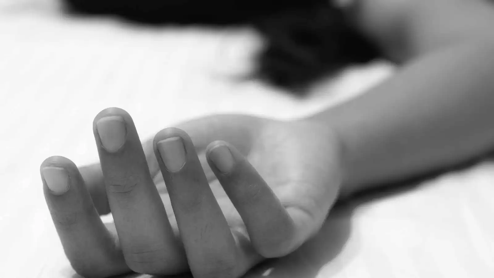 طفلة ضمن ضحايا موجة انتحار في لعراق
