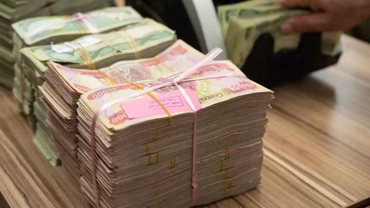 مليارات خارج المصارف العراقية.. هل يكشفها حذف الأصفار؟