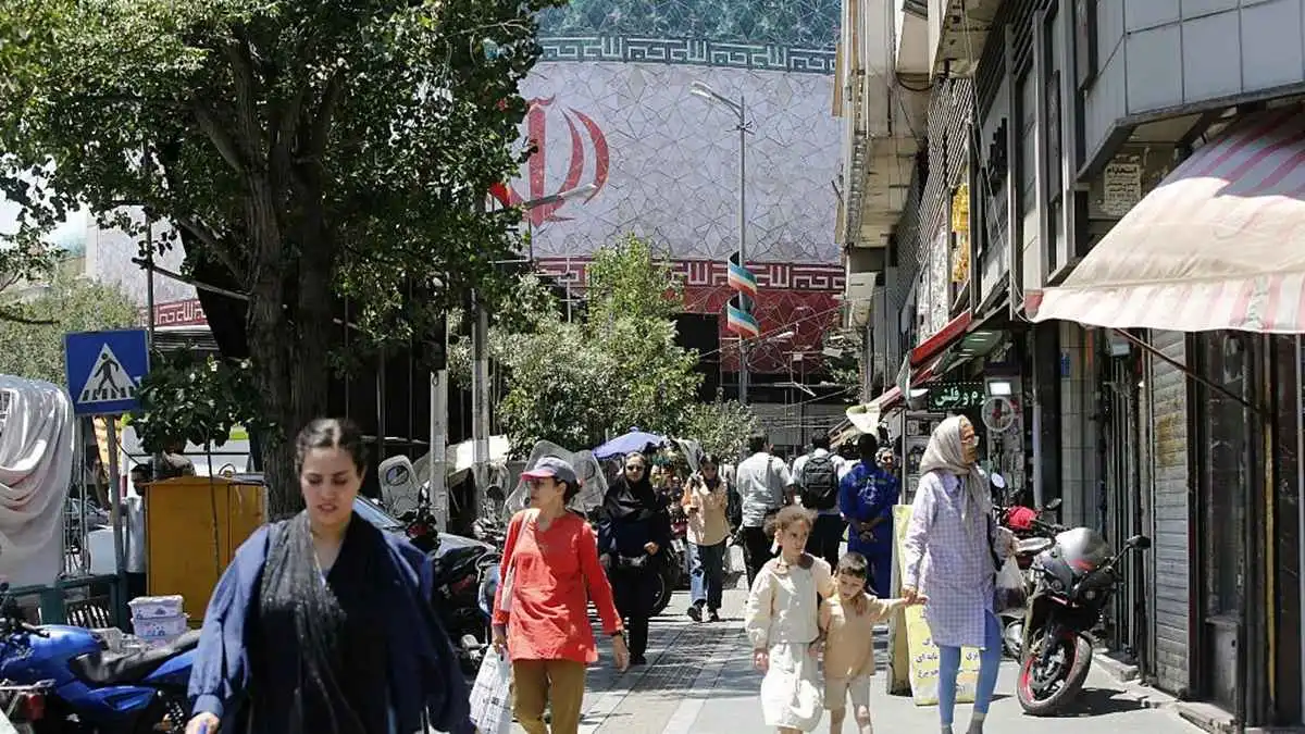 الصين تتحرك لوقف حرب إيران وسط تصعيد واشنطن