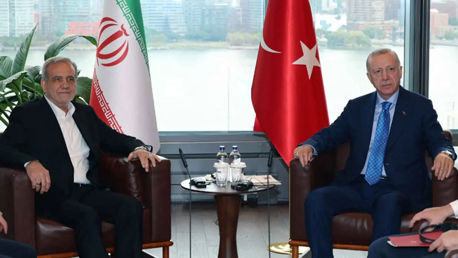 العقوبات على إيران تحاصر أردوغان.. أنقرة أمام اختبار صعب