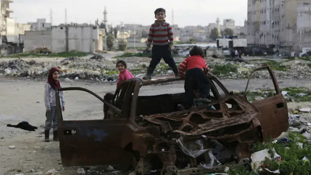 اشتباكات عائلية متجددة تعيد التوتر إلى ريف حلب