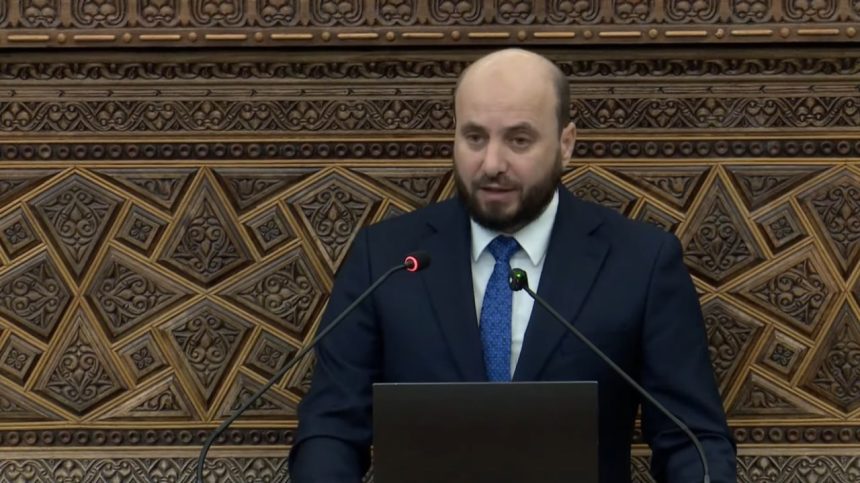 سوريا تستهدف زيادة إنتاج النفط وتحسين إمدادات الكهرباء