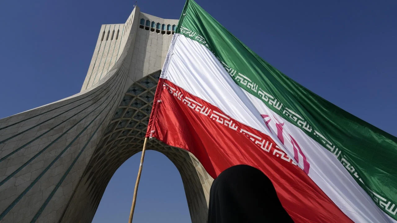 إيران ترفع جاهزيتها العسكرية.. ضربات استباقية وتحذير مباشر لواشنطن
