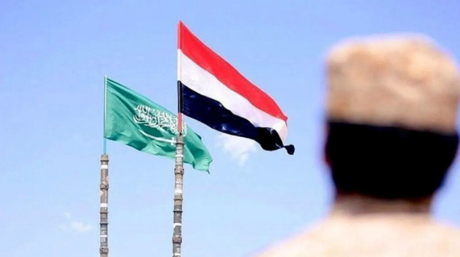 الرياض تعلق حركة مطارها وواشنطن تدرس التدخل عسكرياً 