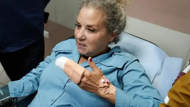 اعتداء إسرائيلي جديد.. مستوطنون يضربون مصوّرة أميركية بالضفة