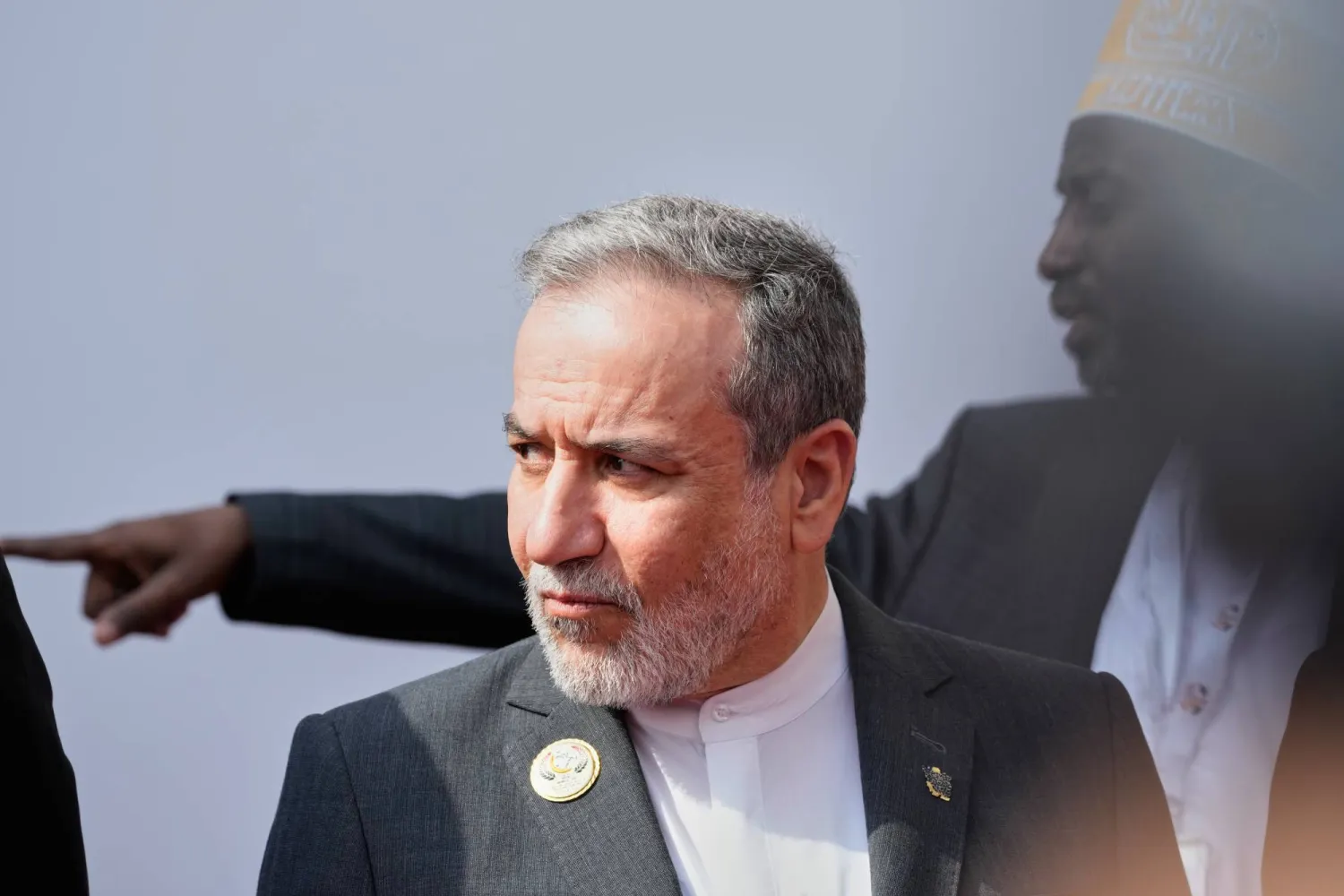 من أزمة السفير إلى مفاوضات واشنطن.. لماذا تتحرك إيران لبنانياً؟