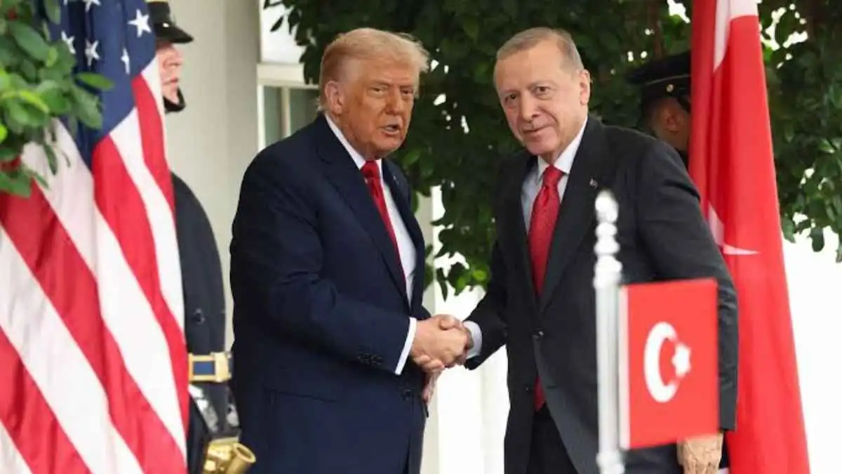 أردوغان يبحث مع ترامب أزمات المنطقة.. هرمز واليمن في صدارة النقاش
