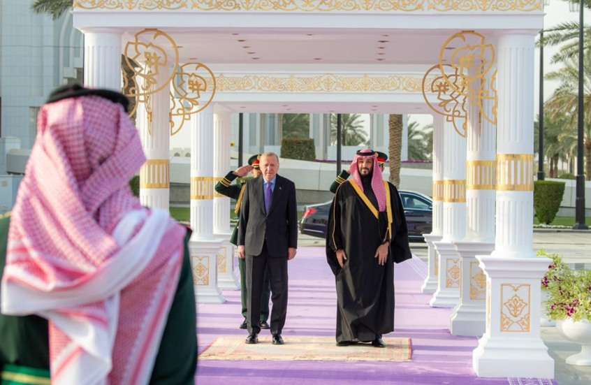 أردوغان يقود تحالفات جديدة بين الخليج ومصر