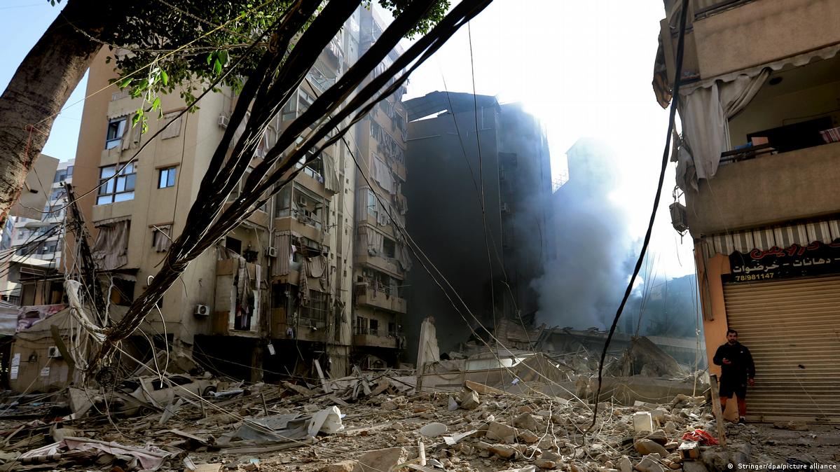 غارات متتالية على لبنان تعمق الأزمة الإنسانية المتفاقمة