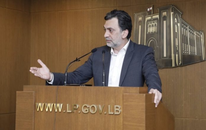 النائب منيمنة لـ آسيا نيوز":  الجانب الاسرائيلي قد لا يلتزم بالضوء الأخصر الأميركي للتحرك برياً في لبنان