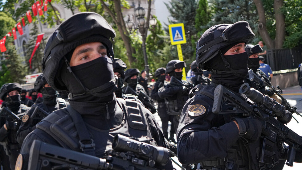 تركيا توقف عميلين للموساد وتفضح شبكة تجسس سرية