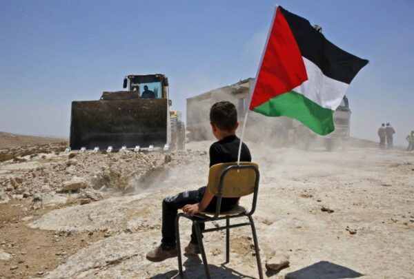 كتبَ منير شفق: القانون الدولي والحقّ الفلسطيني