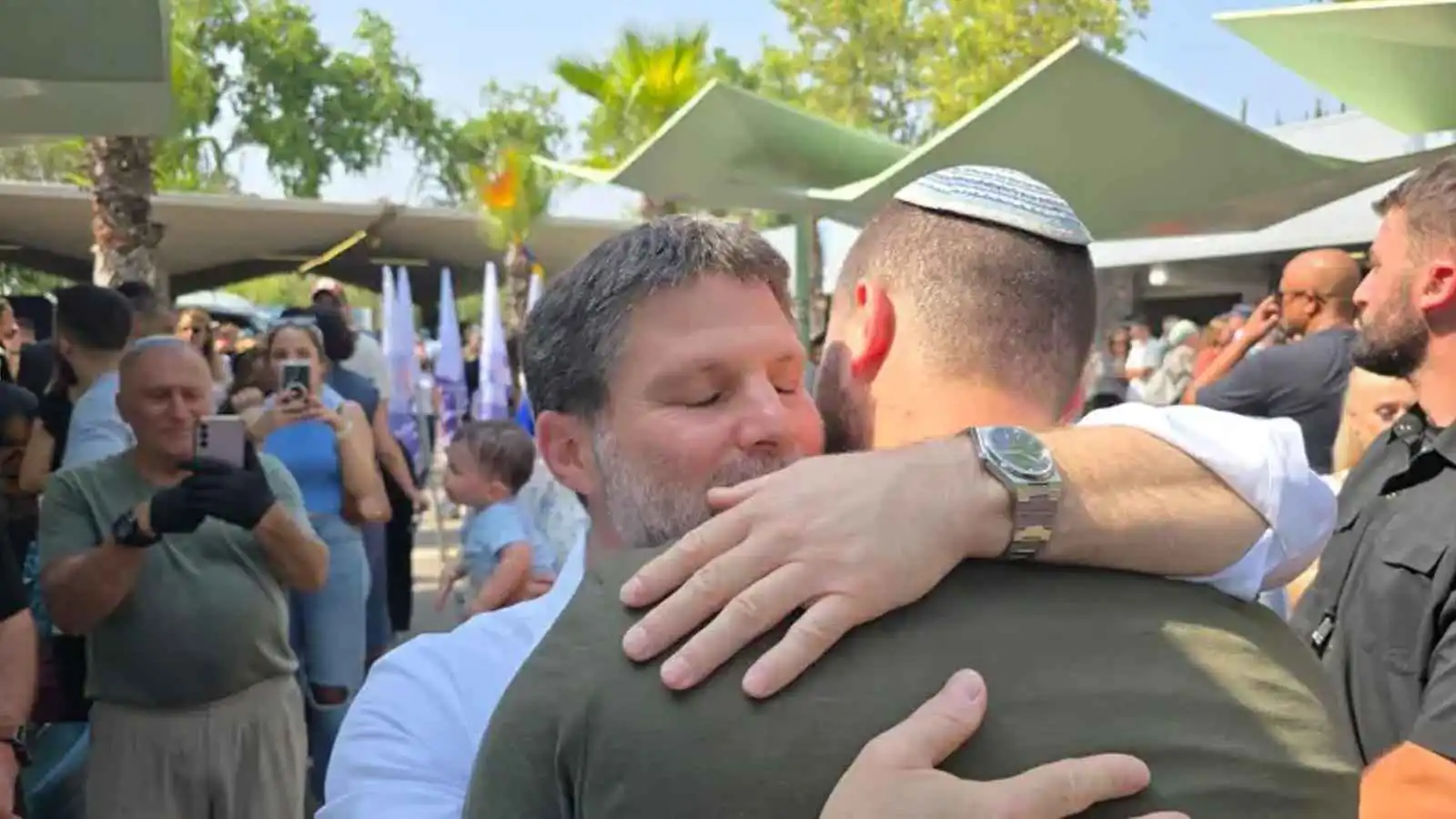 جبهة لبنان تسجل إصابة نجل وزير إسرائيلي