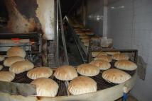 تغريم متاجرين بالخبز في حماة