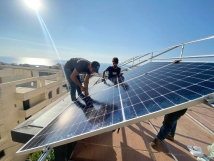 لبنان.. كم هائل من الطلبات على قروض الطاقة الشمسية وهذه شروط القرض