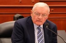 روسيا تمنع كيلوغ من قمة ألاسكا