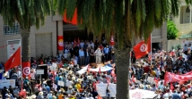 الاتحاد التونسي للشغل يحذر الحكومة من استمرار فرض الضرائب