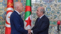 قيس سعيد يؤكد لتبون استعداد تونس دعم الجزائر 
