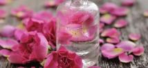 طريقة سهلة لصنع ماء الورد في المنزل