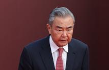 الصين تواجه تداعيات حصار مضيق هرمز