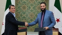 باريس تتمسك بدعم المفاوضات بين قسد ودمشق