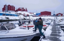 الغرب والشرق يتنافسان على ثروات غرينلاند