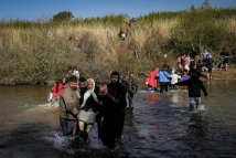 نازحو الساحل السوري في لبنان بلا مأوى