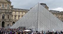 بعد تهديدات بوجود قنابل.. إغلاق متحف "اللوفر" في فرنسا