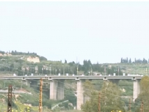 قصف الجسور يفاقم الأزمة الإنسانية في جنوب لبنان