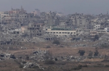 قصف متجدد في غزة وسط تفاقم الأزمة الإنسانية