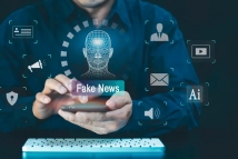 300 ألف حساب وهمي على منصات التواصل تثير القلق في سوريا