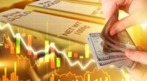 الذهب يرتفع والدولار تحت الضغط