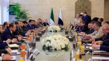 ما وراء الزيارة الروسية: نفوذ أم تعاون؟