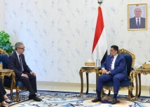 عدن تواجه أزمة سياسية وأمنية مع وصول الوزراء الجدد