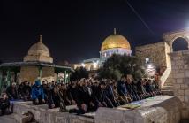الأقصى يستقبل عشرة آلاف فلسطيني خلال شهر رمضان