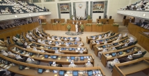 الكويتيون يتوجهون مجدداً لاختيار 50 نائباً في مجلس الأمة
