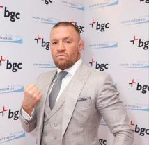 ماكغريغور يهدد إيران بعد اعتداءات الإمارات