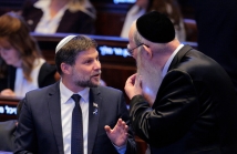 بورغ يهاجم سموتريتش: "بدائي متغطرس" والسعودية أكثر تقدماً أخلاقياً وثقافياً من إسرائيل