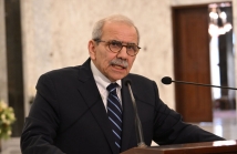 نواف سلام يعلن نهاية "زمن التدخلات المتبادلة" بين لبنان وسوريا