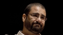 مصر.. هل يفاجئ السيسي الداخل والخارج بعفو عن علاء عبد الفتاح؟