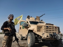 قسد تتهم مسلحين حكوميين بانتهاك وقف النار بدير الزور