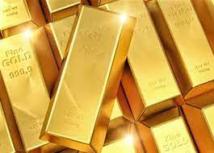 الذهب يقفز 1 بالمئة مع تراجع الدولار