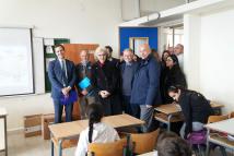 كرامي تلزم المدارس الخاصة بتطبيق التعلم عن بُعد